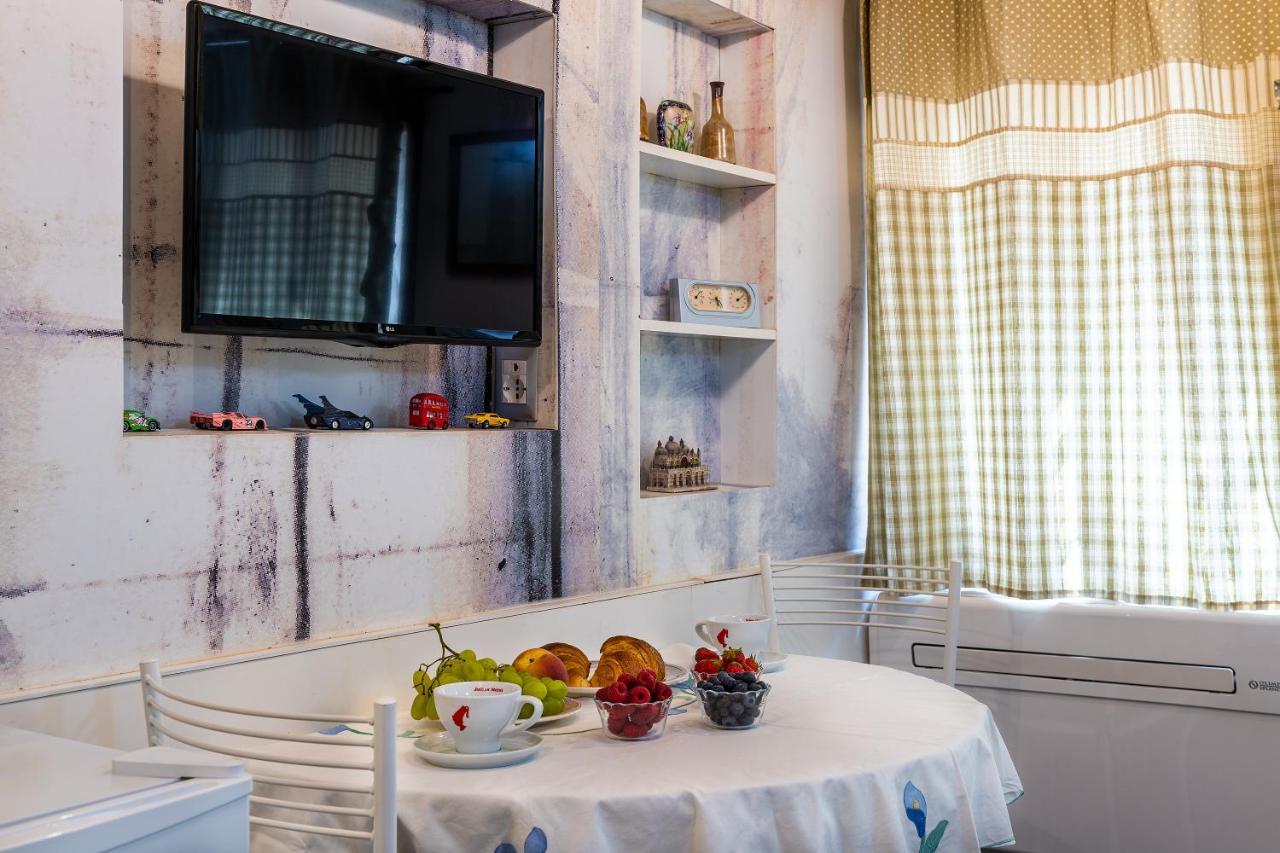 Ln Luxe Apartment Venice Canal View Exterior foto